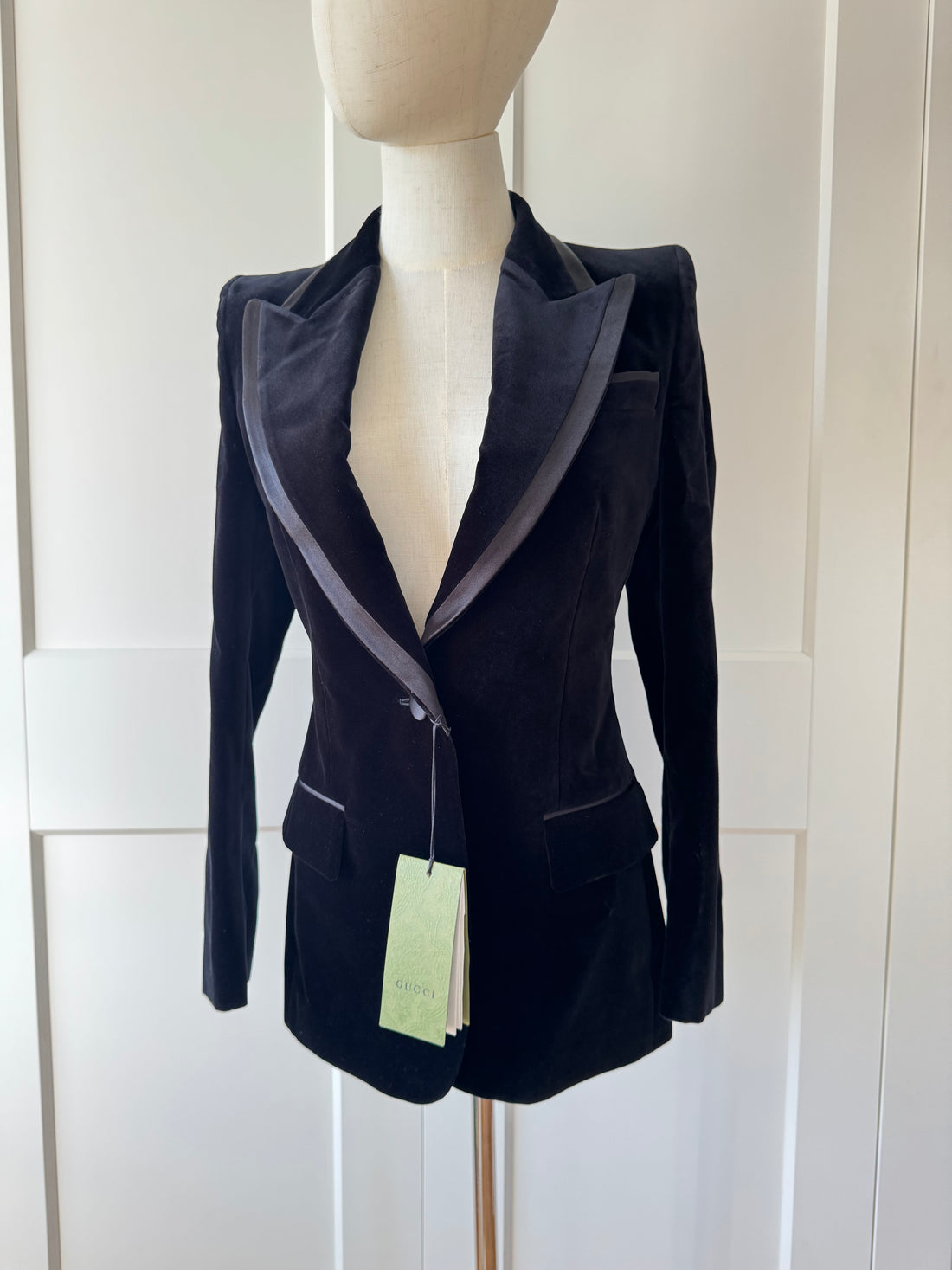 Gucci Aria Velvet Tuxedo Blazer Tom Ford Era Inspired IT36