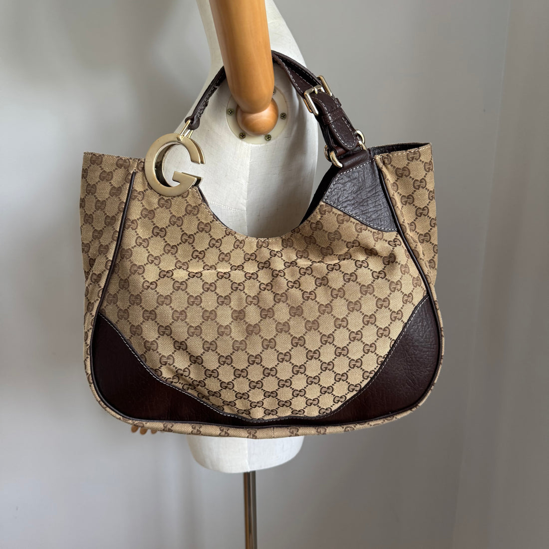 2000s Gucci GG Canvas Hobo Shoulder Bag