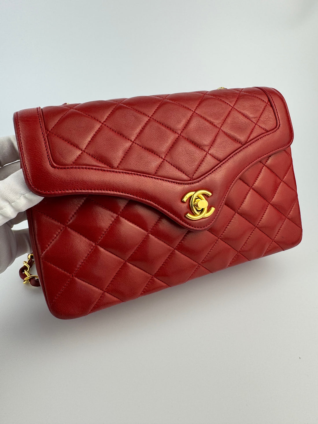 Chanel Vintage 1986 Red Single Flap Bag 24k Gold Hardware