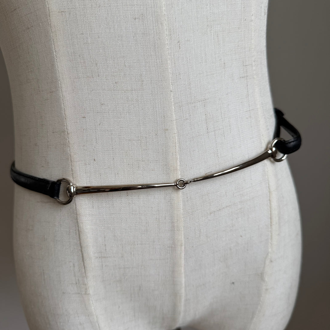Vintage Gucci Black Leather Horsebit Belt (Silver-Tone) (Size 79 cm)