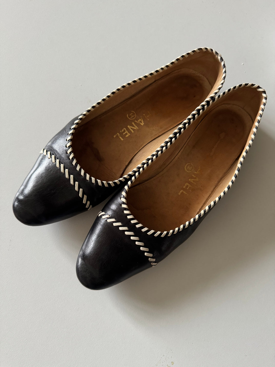 Chanel Leather Ballet Flats · EU 36