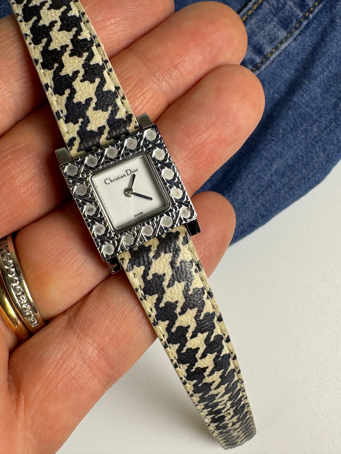 Christian Dior Y2K Vintage Watch – Black & White