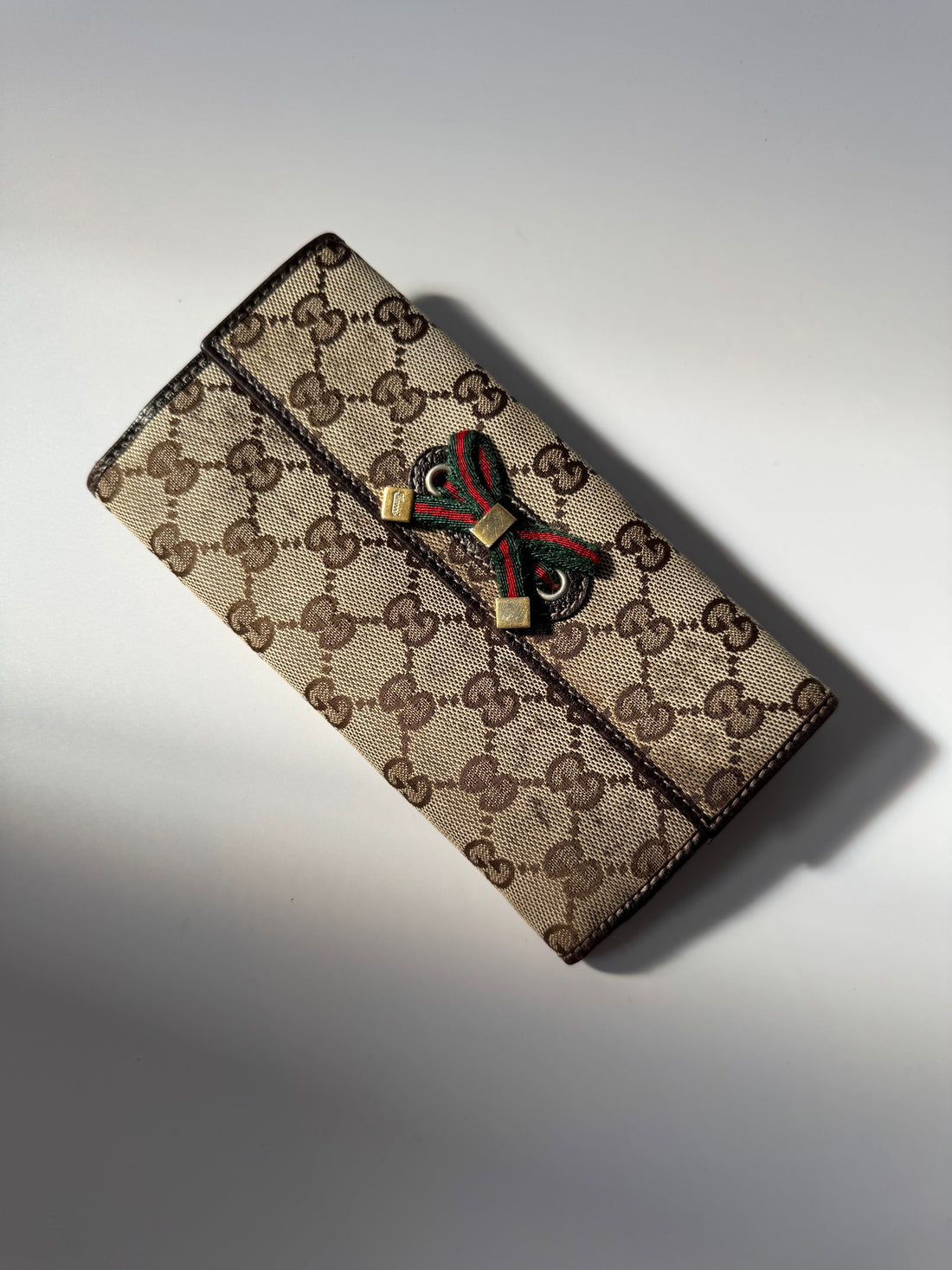 Gucci Vintage GG Supreme Monogram Wallet with Web Bow Detail (c. 1980s–1990s)