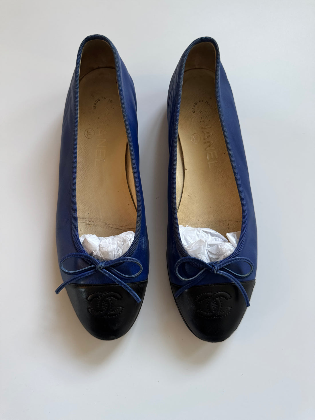 Authentic Chanel Ballerina Flats (37)
