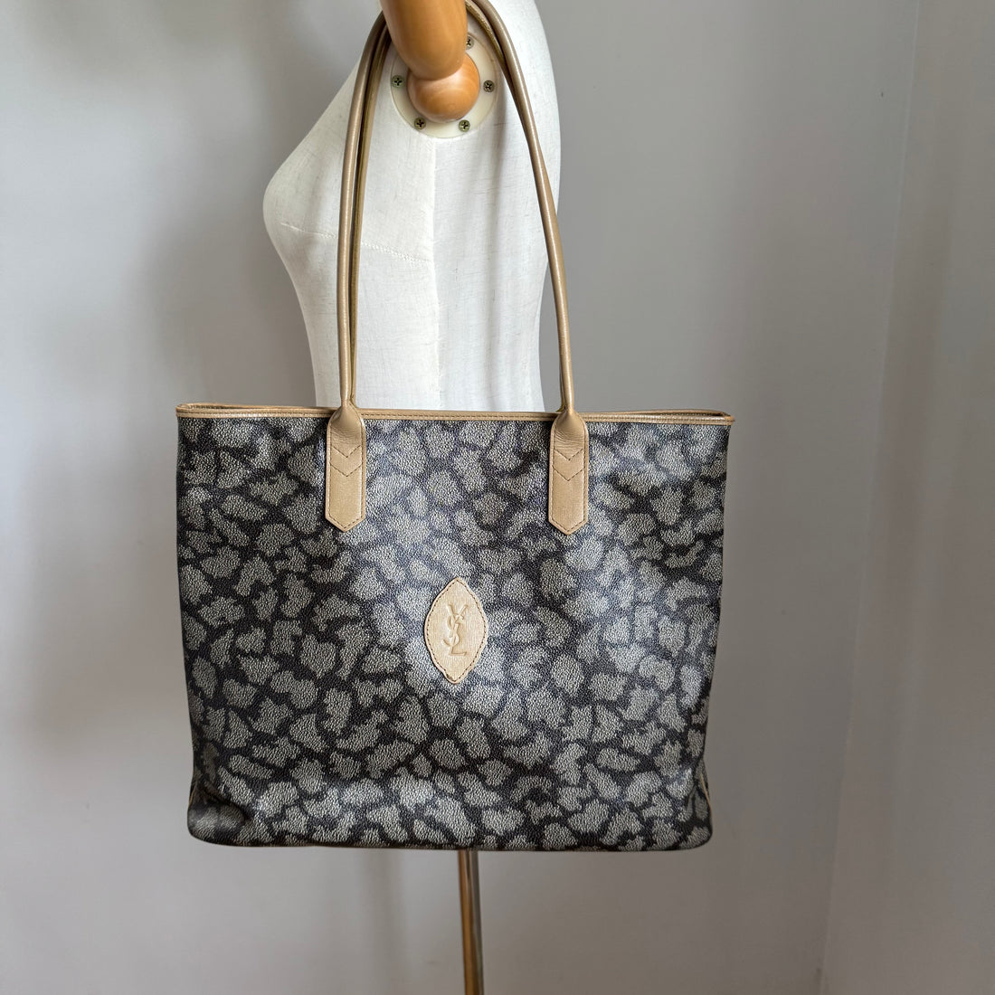 2000s Yves Saint Laurent Giraffe-Print Tote Bag
