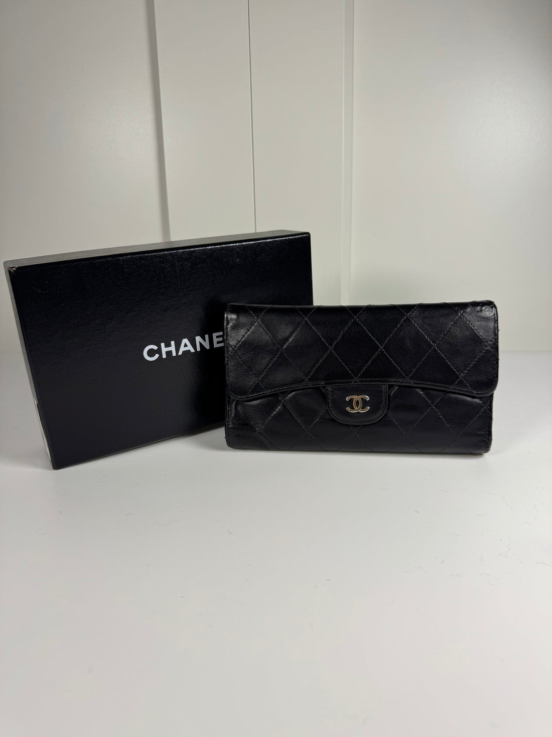 Chanel Vintage Quilted Leather Wallet – Black