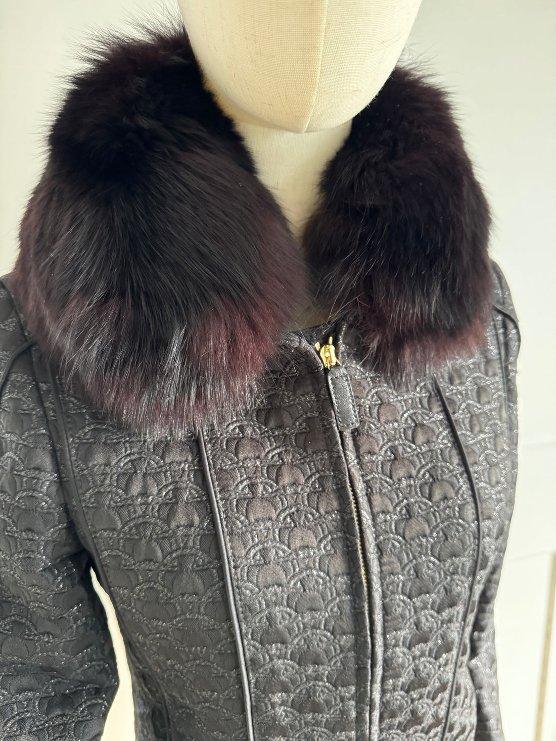 Gucci Black Jacquard Fur Collar Zip Jacket (Size S)